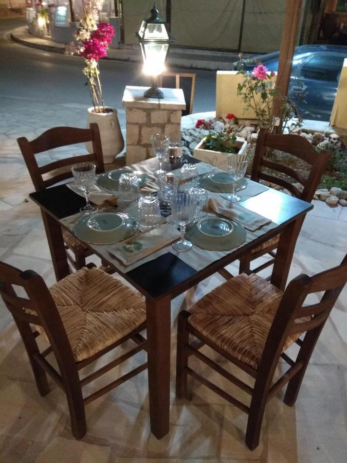 Razis Apartments 티실리비 외부 사진