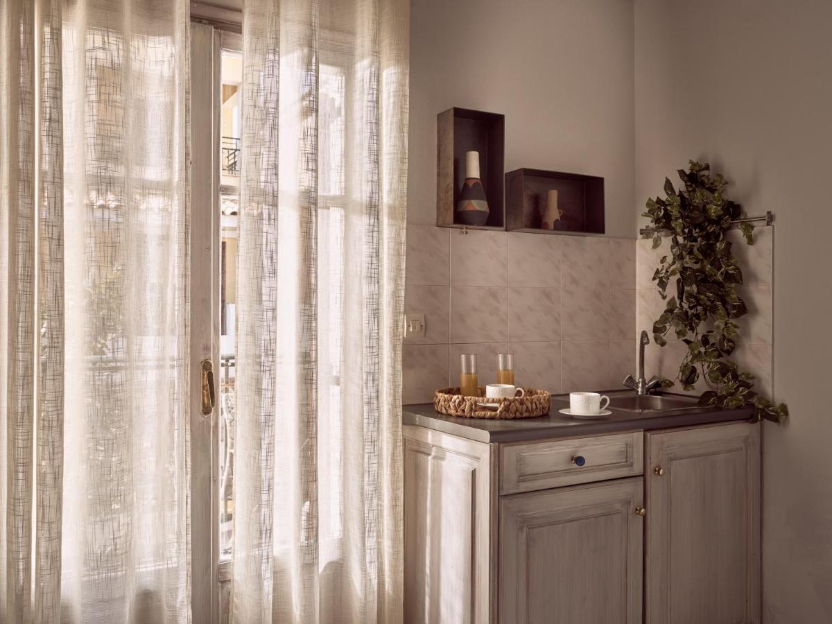 Razis Apartments 티실리비 외부 사진