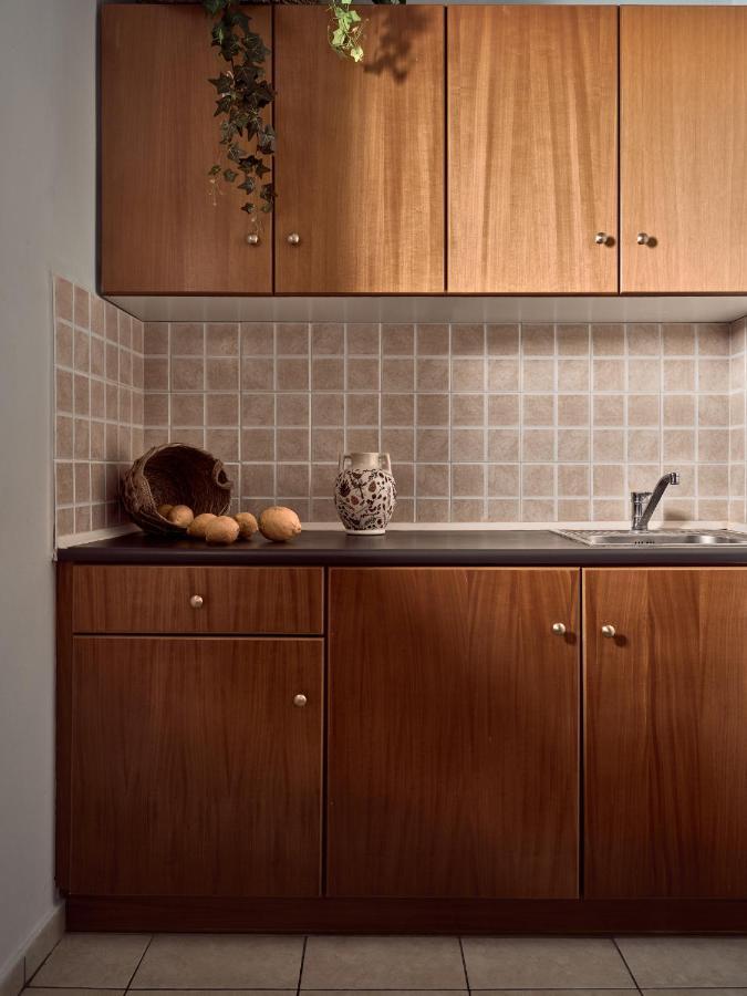 Razis Apartments 티실리비 외부 사진