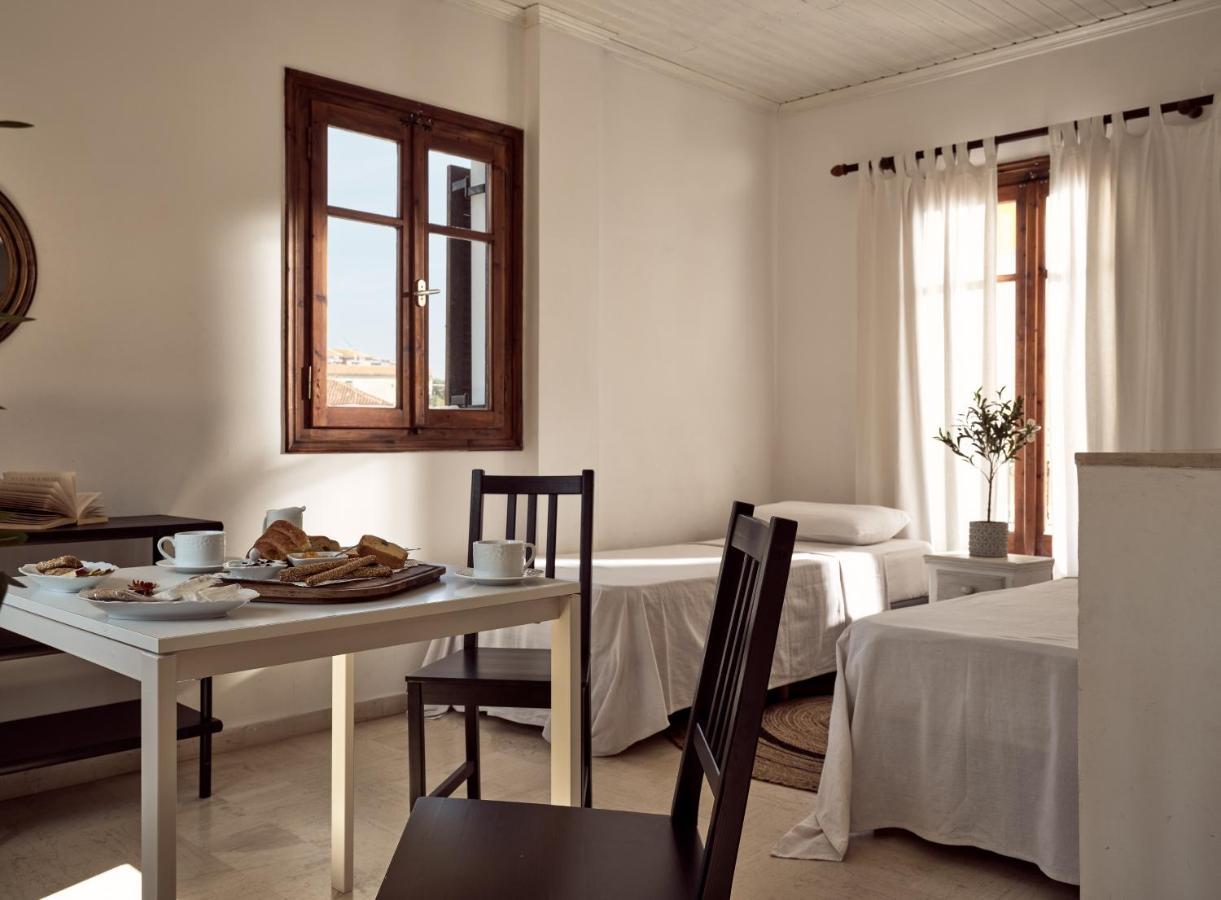 Razis Apartments 티실리비 외부 사진